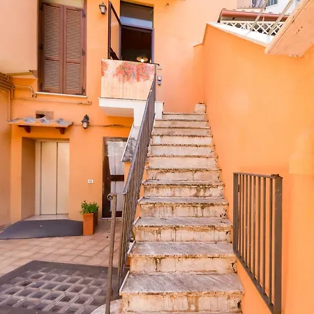 بيت ضيافة Luxury Ghetto *
